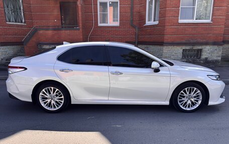 Toyota Camry, 2018 год, 2 949 000 рублей, 4 фотография