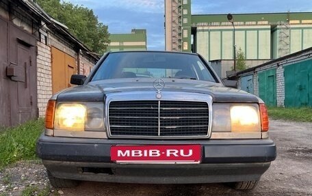 Mercedes-Benz W124, 1988 год, 140 000 рублей, 2 фотография