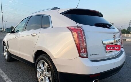 Cadillac SRX II рестайлинг, 2014 год, 1 850 000 рублей, 3 фотография