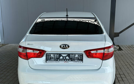 KIA Rio III рестайлинг, 2013 год, 780 000 рублей, 6 фотография