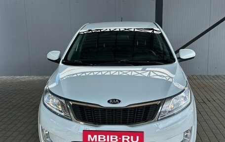 KIA Rio III рестайлинг, 2013 год, 780 000 рублей, 2 фотография