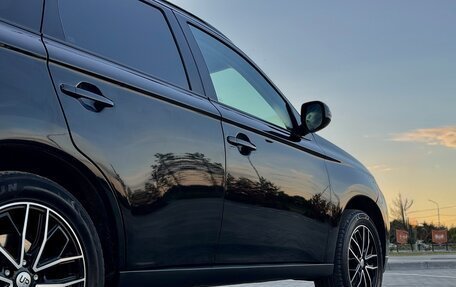 Mitsubishi Outlander III рестайлинг 3, 2013 год, 1 335 000 рублей, 20 фотография