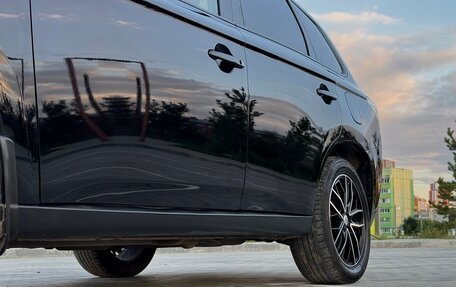 Mitsubishi Outlander III рестайлинг 3, 2013 год, 1 335 000 рублей, 19 фотография