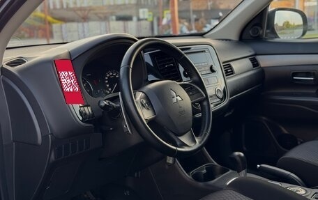 Mitsubishi Outlander III рестайлинг 3, 2013 год, 1 335 000 рублей, 22 фотография