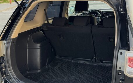 Mitsubishi Outlander III рестайлинг 3, 2013 год, 1 335 000 рублей, 39 фотография