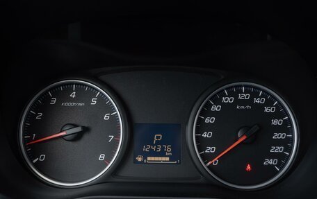 Mitsubishi Outlander III рестайлинг 3, 2019 год, 2 090 000 рублей, 14 фотография