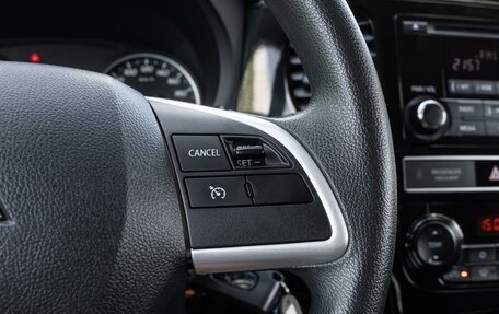 Mitsubishi Outlander III рестайлинг 3, 2019 год, 2 090 000 рублей, 19 фотография