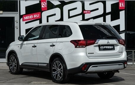 Mitsubishi Outlander III рестайлинг 3, 2019 год, 2 090 000 рублей, 2 фотография