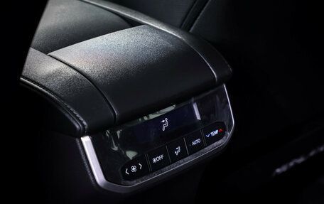 Toyota Highlander, 2023 год, 4 878 000 рублей, 14 фотография