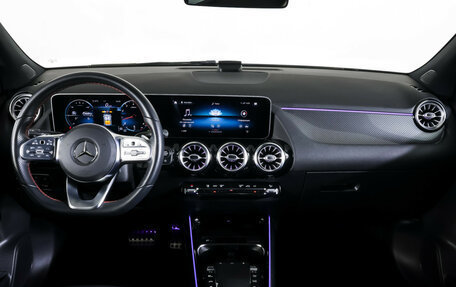 Mercedes-Benz GLA, 2020 год, 4 068 000 рублей, 13 фотография