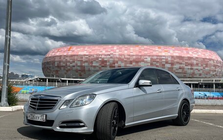Mercedes-Benz E-Класс, 2012 год, 1 650 000 рублей, 5 фотография
