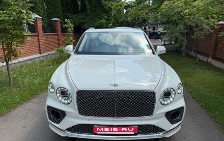 Bentley Bentayga I, 2021 год, 17 000 000 рублей, 2 фотография