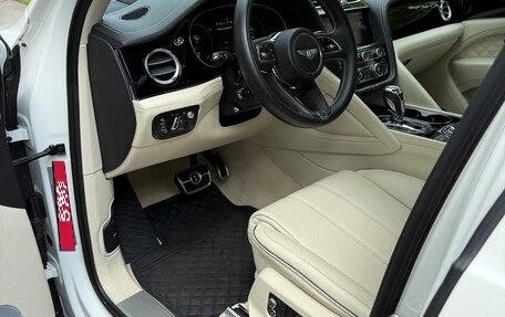 Bentley Bentayga I, 2021 год, 17 000 000 рублей, 7 фотография