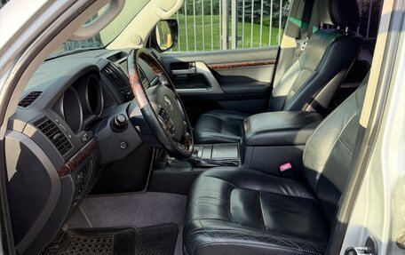 Toyota Land Cruiser 200, 2011 год, 3 050 000 рублей, 11 фотография