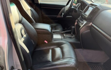 Toyota Land Cruiser 200, 2011 год, 3 050 000 рублей, 12 фотография