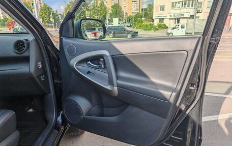 Toyota RAV4, 2011 год, 1 820 000 рублей, 18 фотография