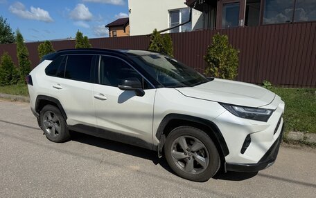 Toyota RAV4, 2022 год, 3 800 000 рублей, 3 фотография