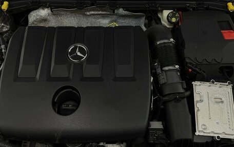 Mercedes-Benz A-Класс, 2019 год, 2 100 000 рублей, 17 фотография