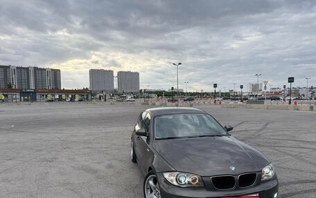 BMW 1 серия, 2008 год, 880 000 рублей, 1 фотография