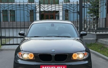 BMW 1 серия, 2008 год, 880 000 рублей, 10 фотография