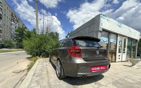 BMW 1 серия, 2008 год, 880 000 рублей, 18 фотография