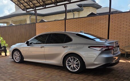 Toyota Camry, 2019 год, 3 420 000 рублей, 14 фотография