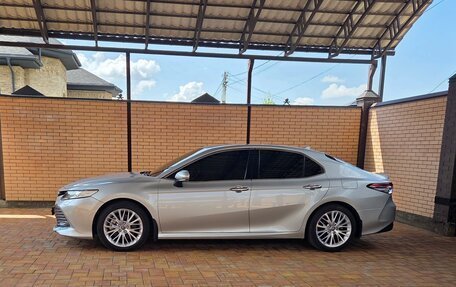 Toyota Camry, 2019 год, 3 420 000 рублей, 13 фотография