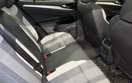 Volkswagen ID.4, 2024 год, 4 150 000 рублей, 19 фотография