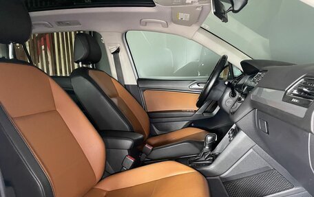 Volkswagen Tiguan II, 2018 год, 2 099 000 рублей, 10 фотография