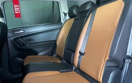 Volkswagen Tiguan II, 2018 год, 2 099 000 рублей, 8 фотография
