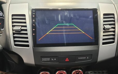 Mitsubishi Outlander III рестайлинг 3, 2011 год, 1 100 000 рублей, 15 фотография