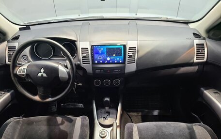 Mitsubishi Outlander III рестайлинг 3, 2011 год, 1 100 000 рублей, 14 фотография