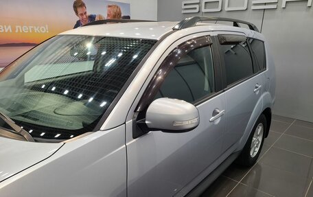 Mitsubishi Outlander III рестайлинг 3, 2011 год, 1 100 000 рублей, 21 фотография