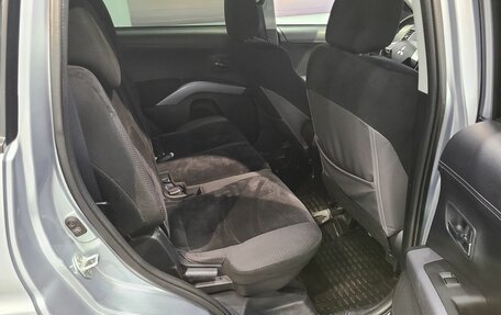 Mitsubishi Outlander III рестайлинг 3, 2011 год, 1 100 000 рублей, 30 фотография