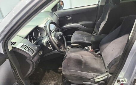 Mitsubishi Outlander III рестайлинг 3, 2011 год, 1 100 000 рублей, 26 фотография