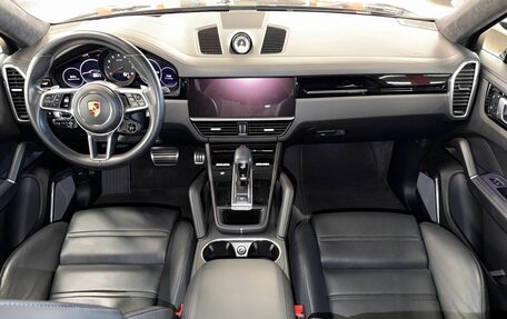 Porsche Cayenne III, 2022 год, 14 890 000 рублей, 23 фотография