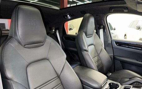 Porsche Cayenne III, 2022 год, 14 890 000 рублей, 28 фотография