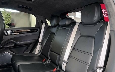 Porsche Cayenne III, 2022 год, 14 890 000 рублей, 22 фотография