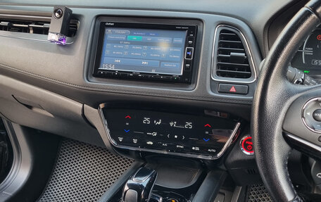 Honda Vezel, 2018 год, 1 670 000 рублей, 6 фотография