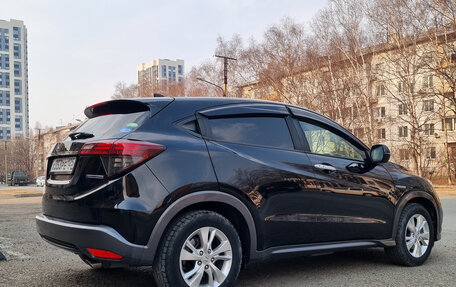 Honda Vezel, 2018 год, 1 670 000 рублей, 4 фотография