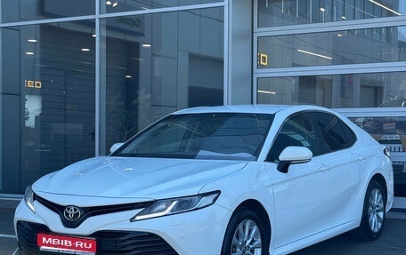 Toyota Camry, 2018 год, 2 450 000 рублей, 1 фотография