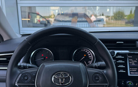 Toyota Camry, 2018 год, 2 450 000 рублей, 12 фотография