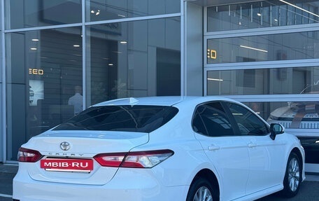 Toyota Camry, 2018 год, 2 450 000 рублей, 5 фотография