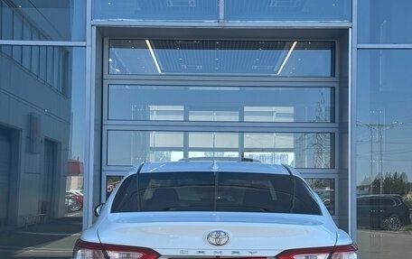 Toyota Camry, 2018 год, 2 450 000 рублей, 4 фотография