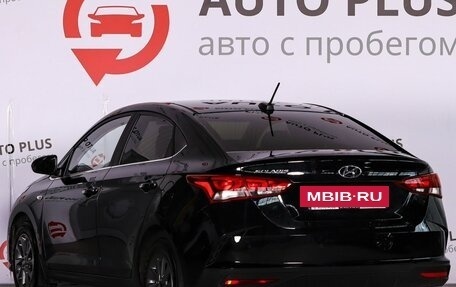 Hyundai Solaris II рестайлинг, 2022 год, 1 850 000 рублей, 3 фотография