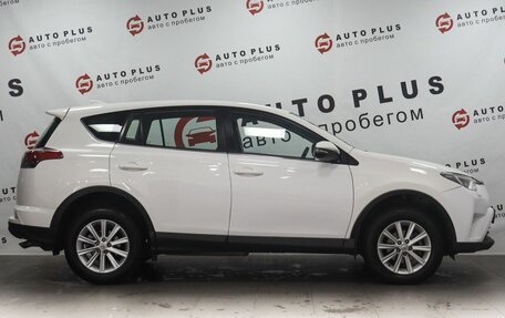 Toyota RAV4, 2018 год, 1 689 000 рублей, 6 фотография