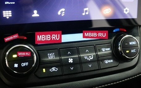Toyota RAV4, 2018 год, 1 689 000 рублей, 16 фотография