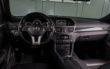 Mercedes-Benz E-Класс, 2013 год, 1 599 000 рублей, 6 фотография
