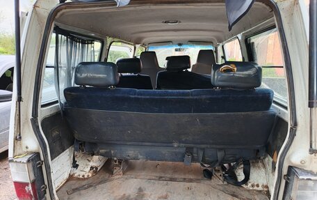 Mazda Bongo IV, 2001 год, 149 000 рублей, 7 фотография