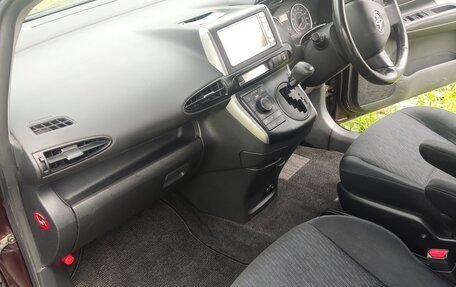 Toyota Wish II, 2010 год, 1 300 000 рублей, 13 фотография
